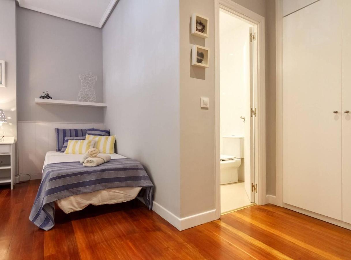 Vivienda Turistica De Prestancia En Castanos, Bilbao Exteriör bild
