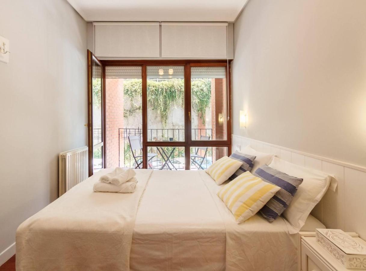 Vivienda Turistica De Prestancia En Castanos, Bilbao Exteriör bild