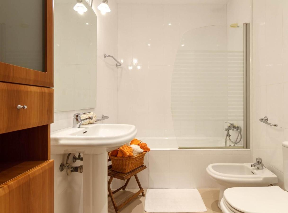 Vivienda Turistica De Prestancia En Castanos, Bilbao Exteriör bild